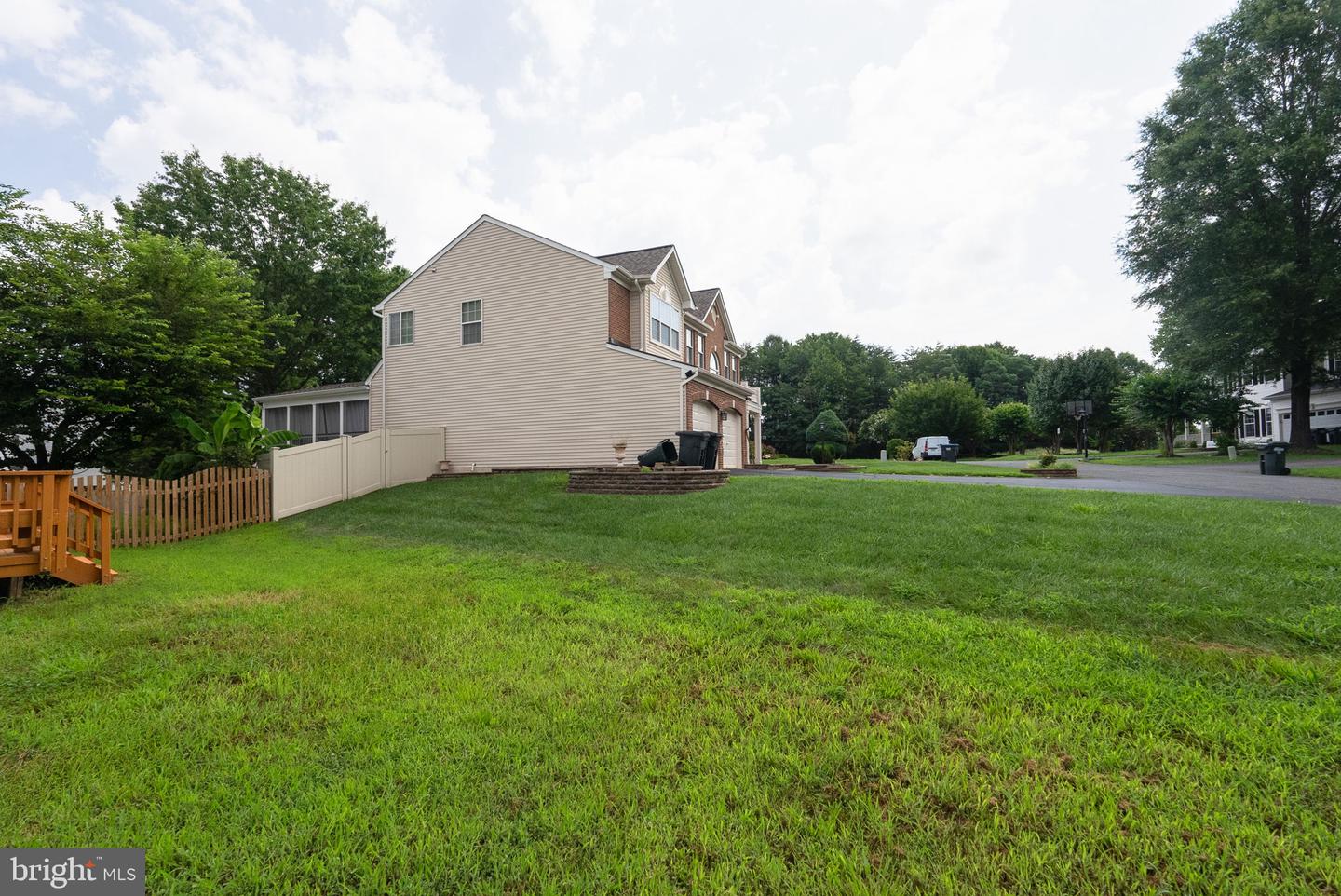 15725 MARBURY HEIGHTS WAY, DUMFRIES, Virginia 22025, 5 Bedrooms Bedrooms, ,3 BathroomsBathrooms,Residential,For sale,15725 MARBURY HEIGHTS WAY,VAPW2100764 MLS # VAPW2100764