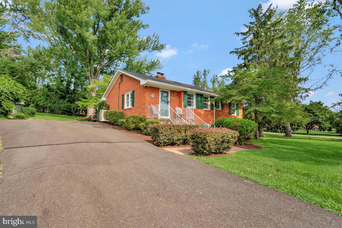 6430 CANNON DR, WARRENTON, Virginia 20187, 4 Bedrooms Bedrooms, ,3 BathroomsBathrooms,Residential,For sale,6430 CANNON DR,VAFQ2017818 MLS # VAFQ2017818