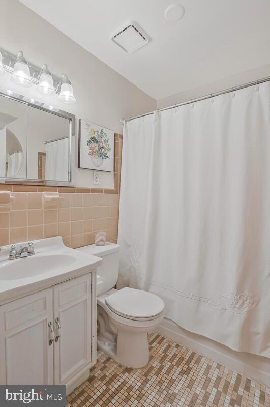 6430 CANNON DR, WARRENTON, Virginia 20187, 4 Bedrooms Bedrooms, ,3 BathroomsBathrooms,Residential,For sale,6430 CANNON DR,VAFQ2017818 MLS # VAFQ2017818