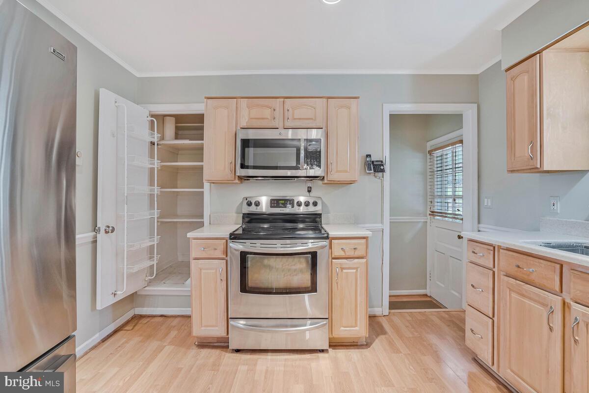 6430 CANNON DR, WARRENTON, Virginia 20187, 4 Bedrooms Bedrooms, ,3 BathroomsBathrooms,Residential,For sale,6430 CANNON DR,VAFQ2017818 MLS # VAFQ2017818