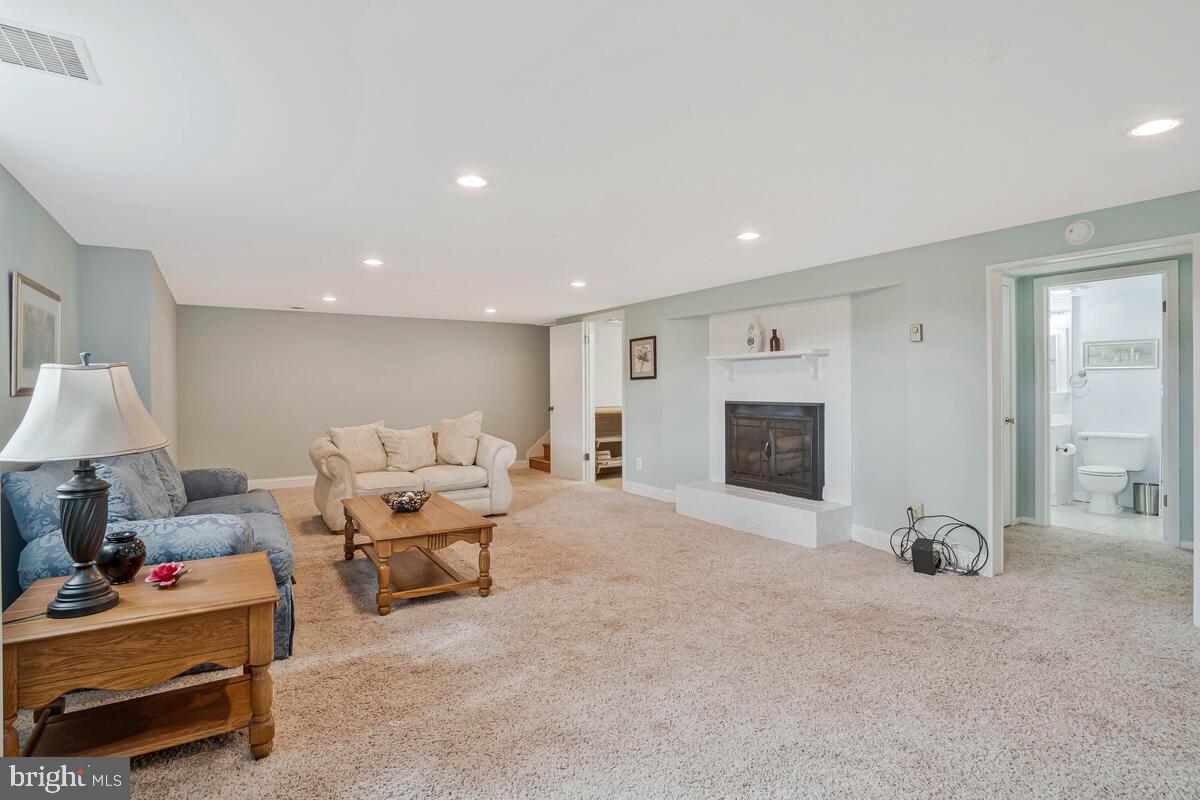 6430 CANNON DR, WARRENTON, Virginia 20187, 4 Bedrooms Bedrooms, ,3 BathroomsBathrooms,Residential,For sale,6430 CANNON DR,VAFQ2017818 MLS # VAFQ2017818