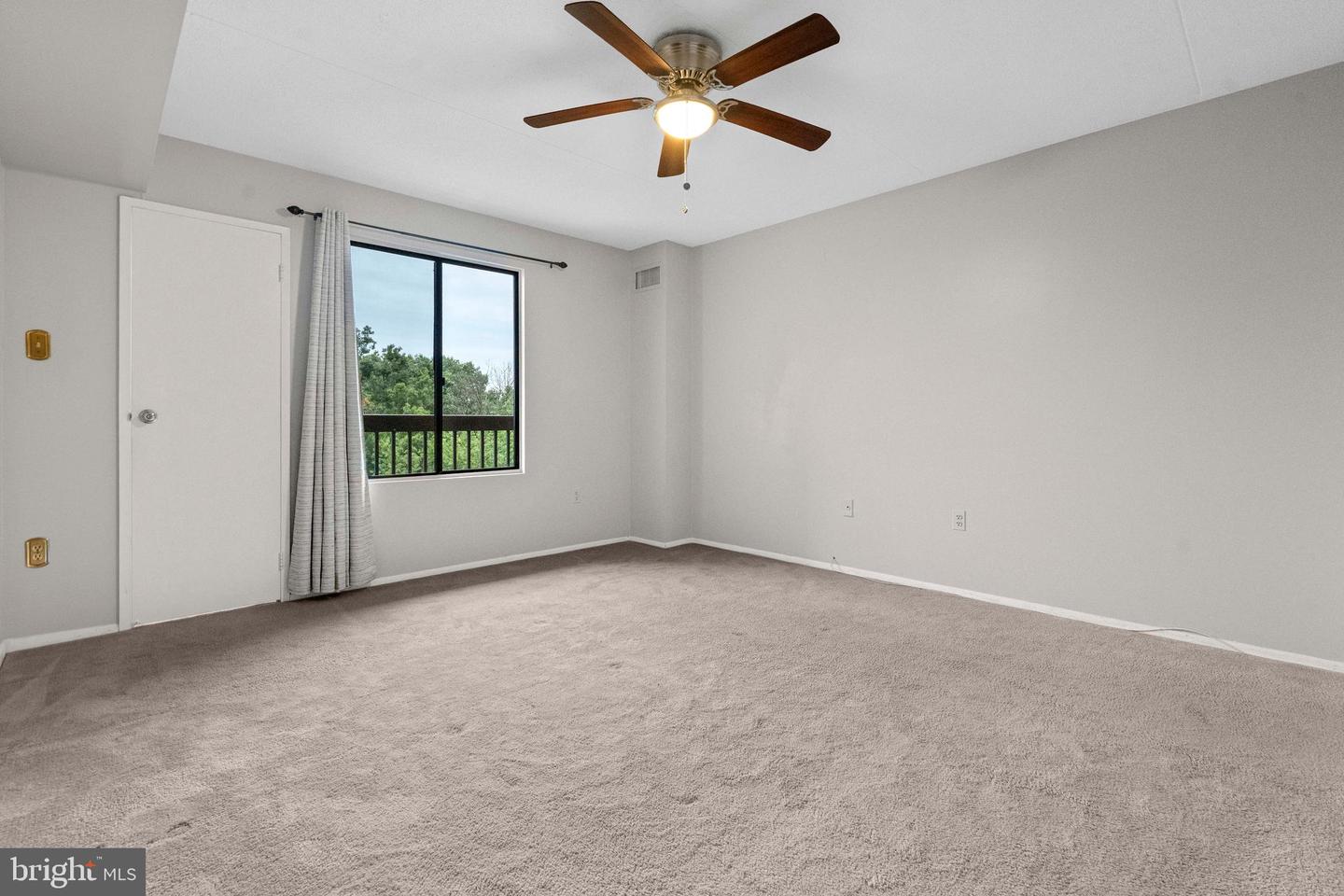 6300 STEVENSON AVE #907, ALEXANDRIA, Virginia 22304, 1 Bedroom Bedrooms, ,1 BathroomBathrooms,Residential,For sale,6300 STEVENSON AVE #907,VAAX2048224 MLS # VAAX2048224