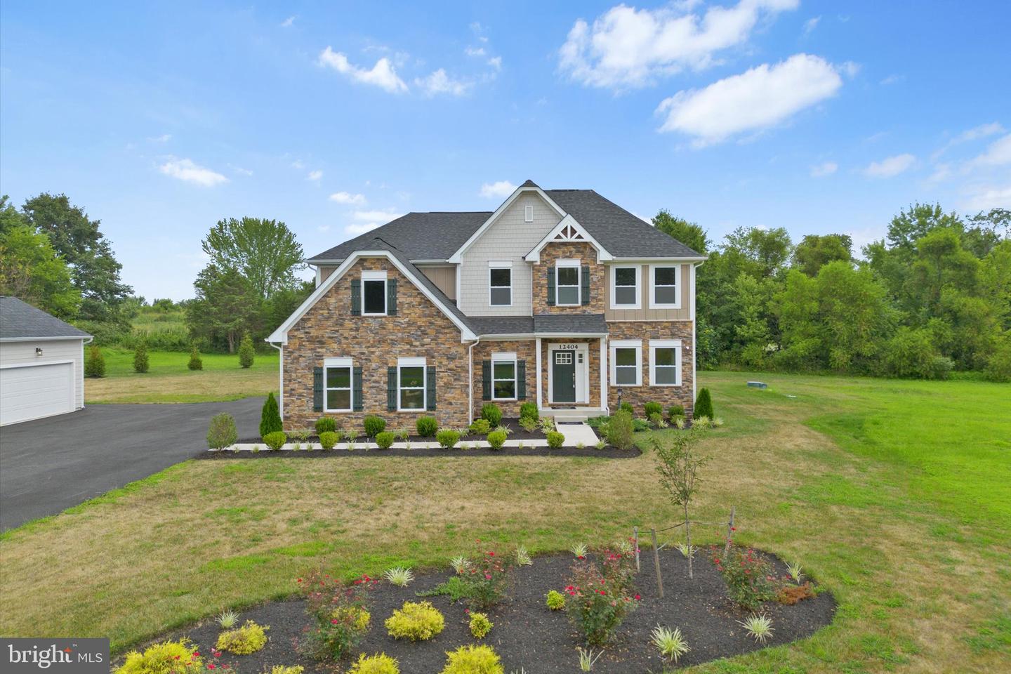 12404 PARKGATE DR, NOKESVILLE, Virginia 20181, 5 Bedrooms Bedrooms, ,6 BathroomsBathrooms,Residential,For sale,12404 PARKGATE DR,VAPW2100774 MLS # VAPW2100774