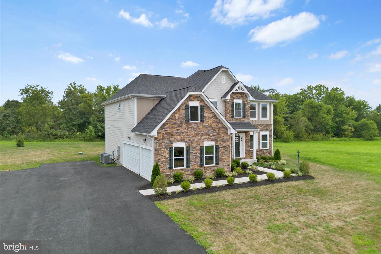 12404 PARKGATE DR, NOKESVILLE, Virginia 20181, 5 Bedrooms Bedrooms, ,6 BathroomsBathrooms,Residential,For sale,12404 PARKGATE DR,VAPW2100774 MLS # VAPW2100774