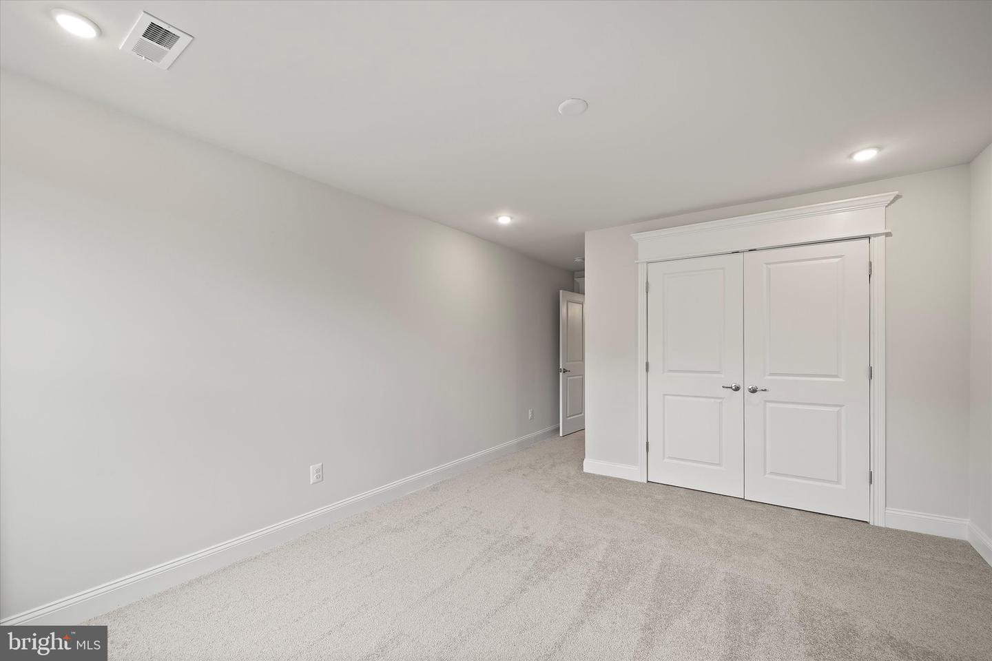 12404 PARKGATE DR, NOKESVILLE, Virginia 20181, 5 Bedrooms Bedrooms, ,6 BathroomsBathrooms,Residential,For sale,12404 PARKGATE DR,VAPW2100774 MLS # VAPW2100774