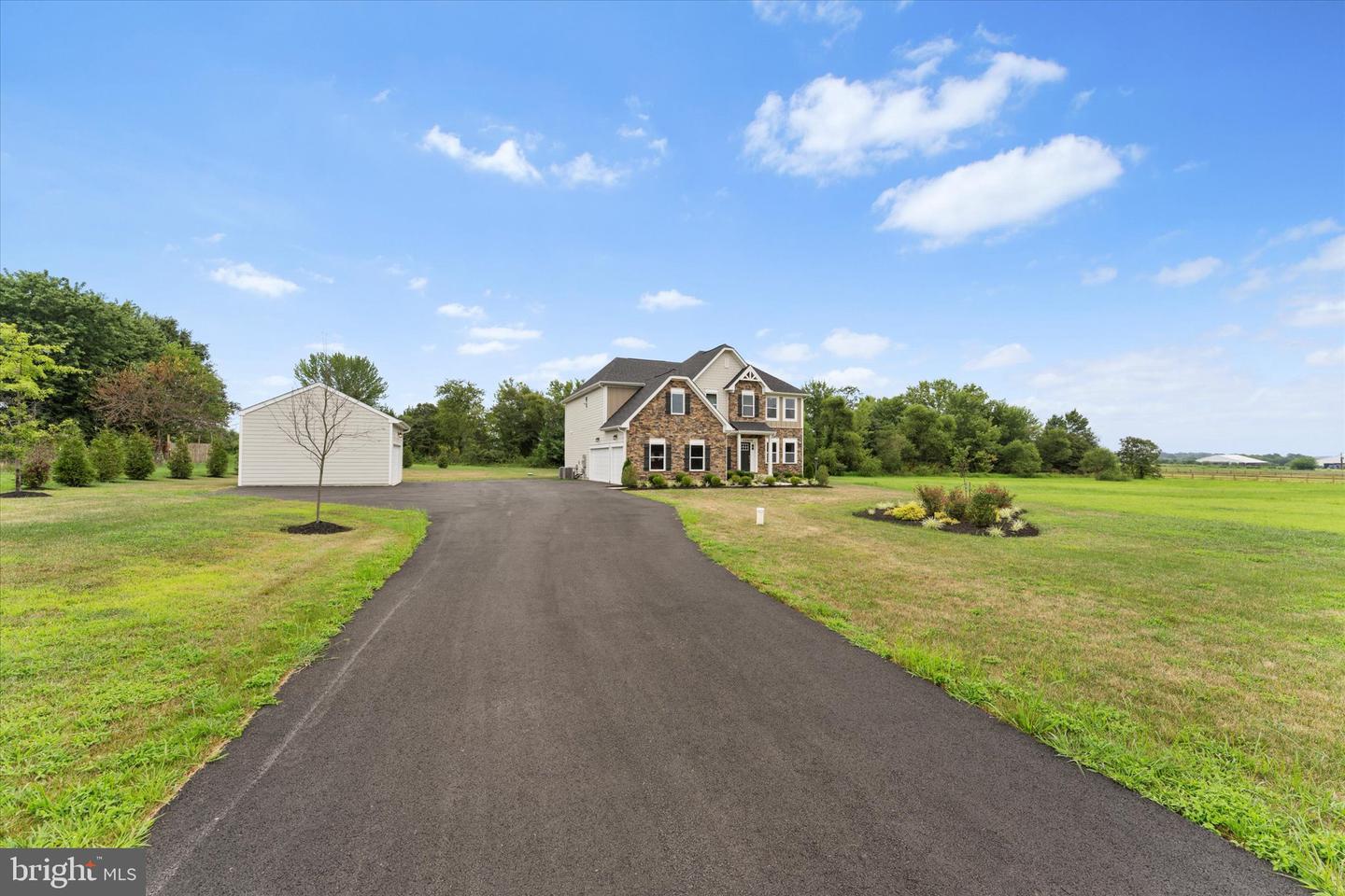 12404 PARKGATE DR, NOKESVILLE, Virginia 20181, 5 Bedrooms Bedrooms, ,6 BathroomsBathrooms,Residential,For sale,12404 PARKGATE DR,VAPW2100774 MLS # VAPW2100774