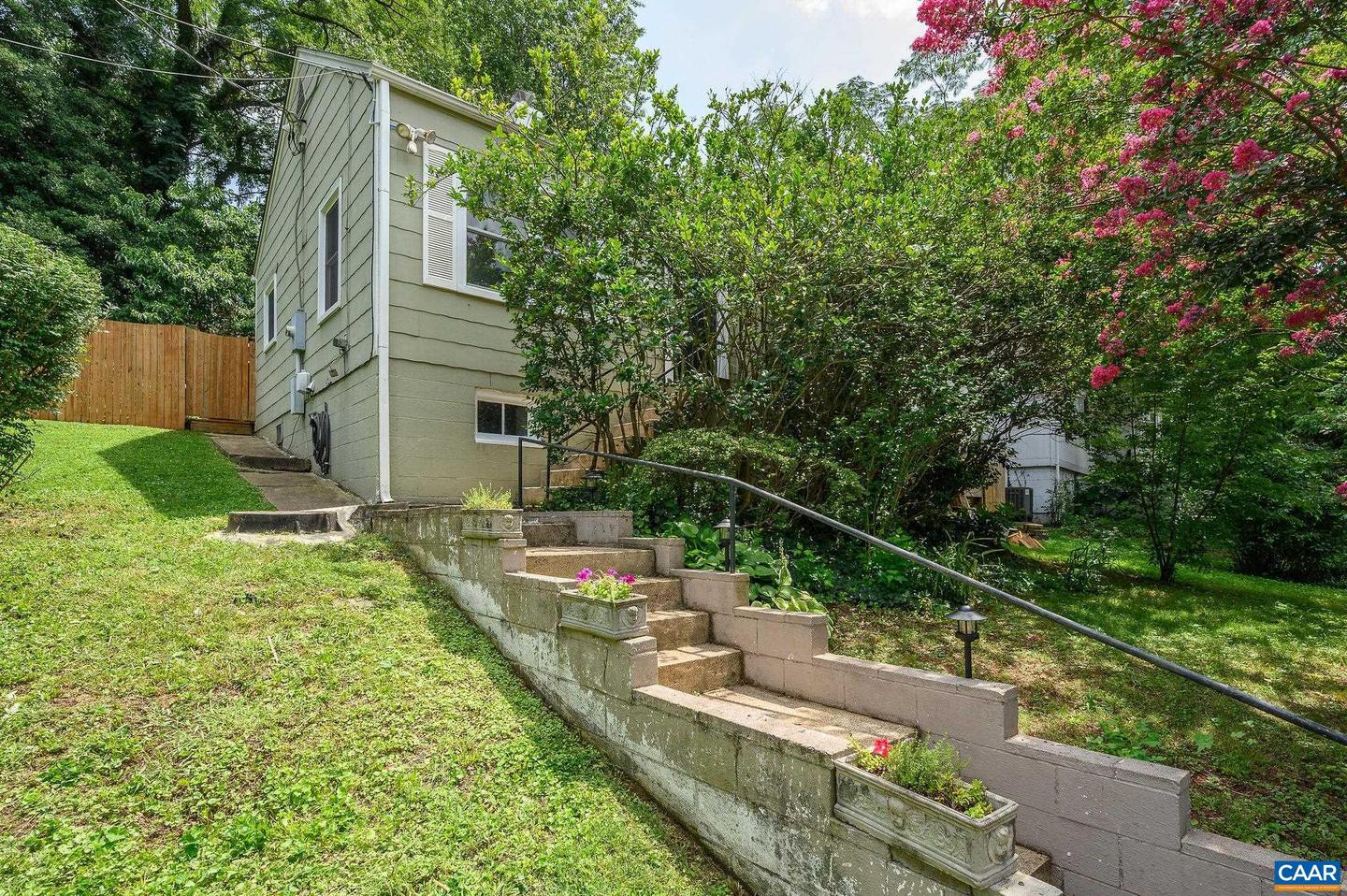 606 MCINTIRE RD, CHARLOTTESVILLE, Virginia 22902, 2 Bedrooms Bedrooms, ,1 BathroomBathrooms,Residential,For sale,606 MCINTIRE RD,667479 MLS # 667479