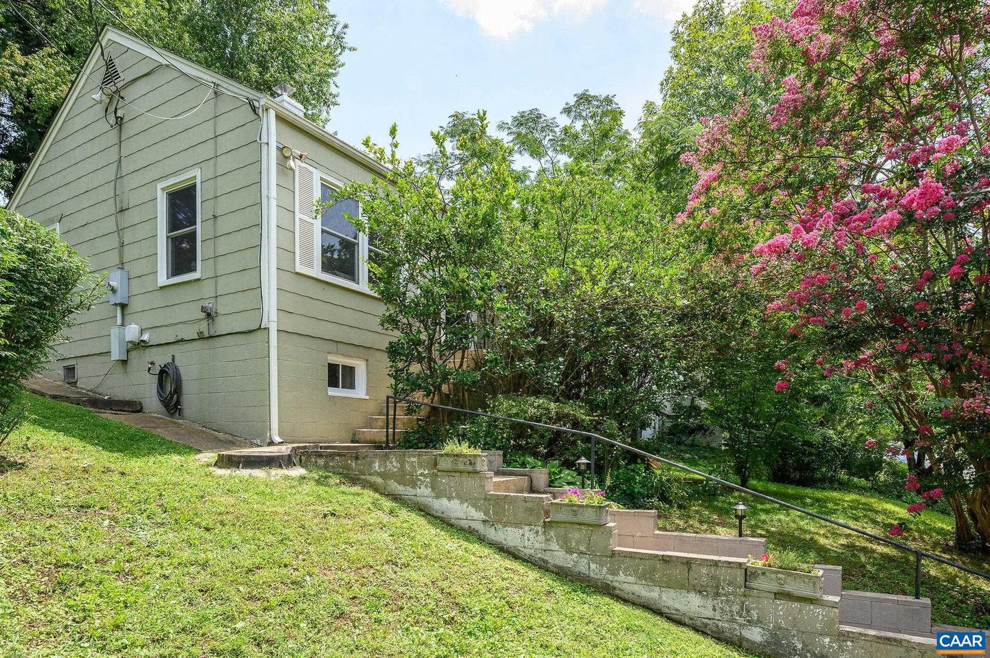 606 MCINTIRE RD, CHARLOTTESVILLE, Virginia 22902, 2 Bedrooms Bedrooms, ,1 BathroomBathrooms,Residential,For sale,606 MCINTIRE RD,667479 MLS # 667479