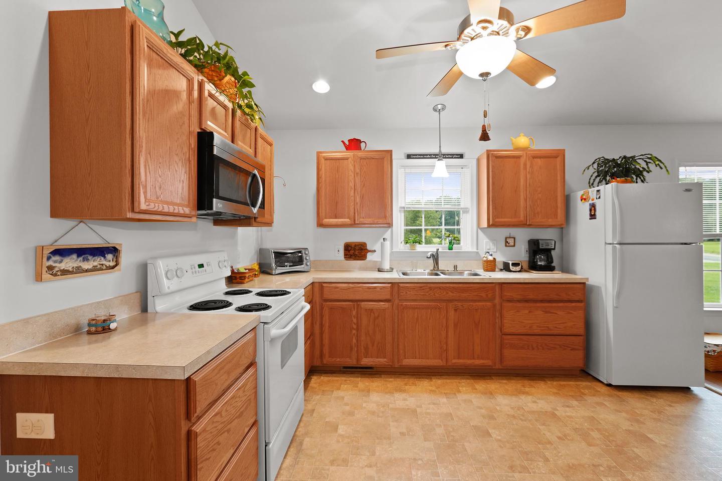 8043 CHANCELLOR RD, FREDERICKSBURG, Virginia 22407, 5 Bedrooms Bedrooms, 13 Rooms Rooms,5 BathroomsBathrooms,Residential,For sale,8043 CHANCELLOR RD,VASP2035244 MLS # VASP2035244