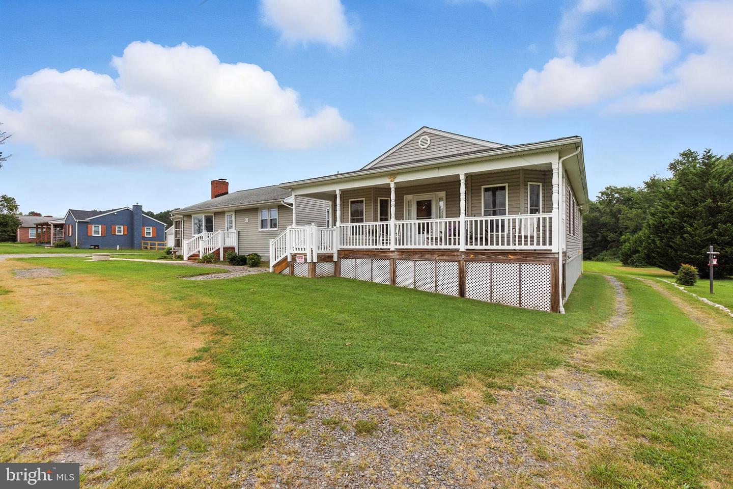 8043 CHANCELLOR RD, FREDERICKSBURG, Virginia 22407, 5 Bedrooms Bedrooms, 13 Rooms Rooms,5 BathroomsBathrooms,Residential,For sale,8043 CHANCELLOR RD,VASP2035244 MLS # VASP2035244