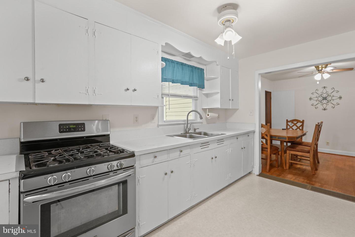 8043 CHANCELLOR RD, FREDERICKSBURG, Virginia 22407, 5 Bedrooms Bedrooms, 13 Rooms Rooms,5 BathroomsBathrooms,Residential,For sale,8043 CHANCELLOR RD,VASP2035244 MLS # VASP2035244