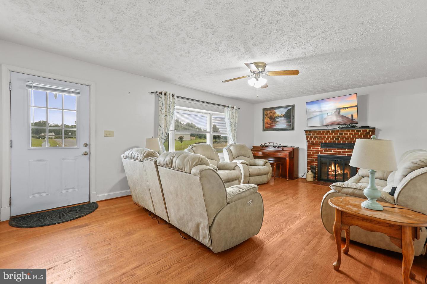 8043 CHANCELLOR RD, FREDERICKSBURG, Virginia 22407, 5 Bedrooms Bedrooms, 13 Rooms Rooms,5 BathroomsBathrooms,Residential,For sale,8043 CHANCELLOR RD,VASP2035244 MLS # VASP2035244