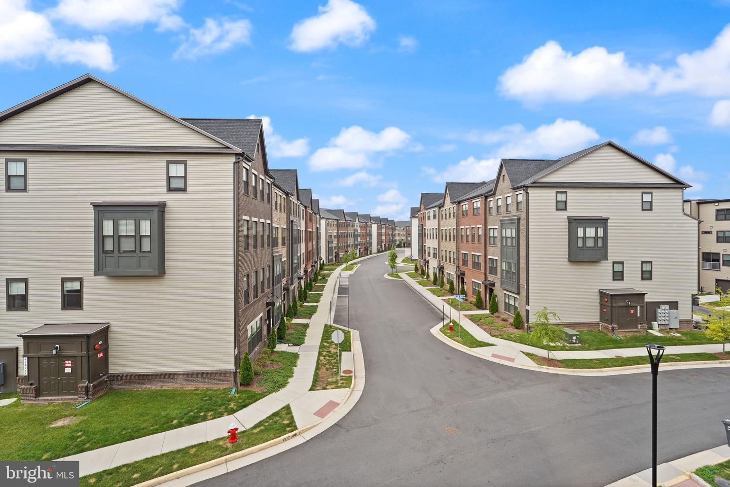 22506 WILSON VIEW TER, ASHBURN, Virginia 20148, 3 Bedrooms Bedrooms, ,2 BathroomsBathrooms,Residential,For sale,22506 WILSON VIEW TER,VALO2104010 MLS # VALO2104010