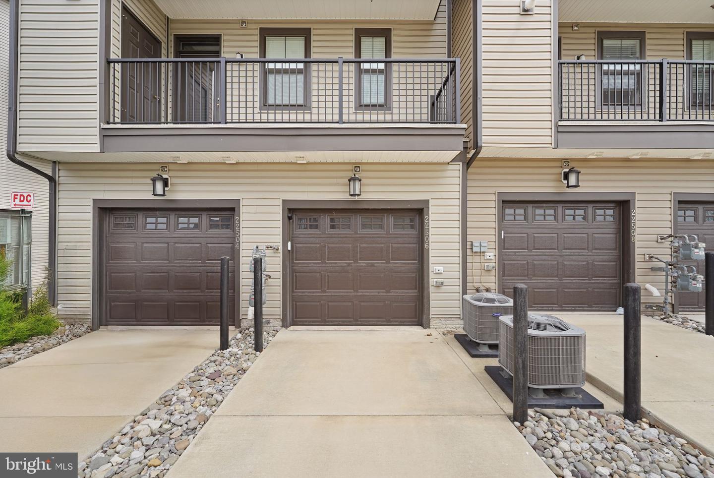 22506 WILSON VIEW TER, ASHBURN, Virginia 20148, 3 Bedrooms Bedrooms, ,2 BathroomsBathrooms,Residential,For sale,22506 WILSON VIEW TER,VALO2104010 MLS # VALO2104010
