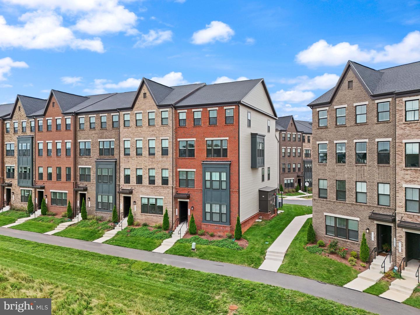 22506 WILSON VIEW TER, ASHBURN, Virginia 20148, 3 Bedrooms Bedrooms, ,2 BathroomsBathrooms,Residential,For sale,22506 WILSON VIEW TER,VALO2104010 MLS # VALO2104010