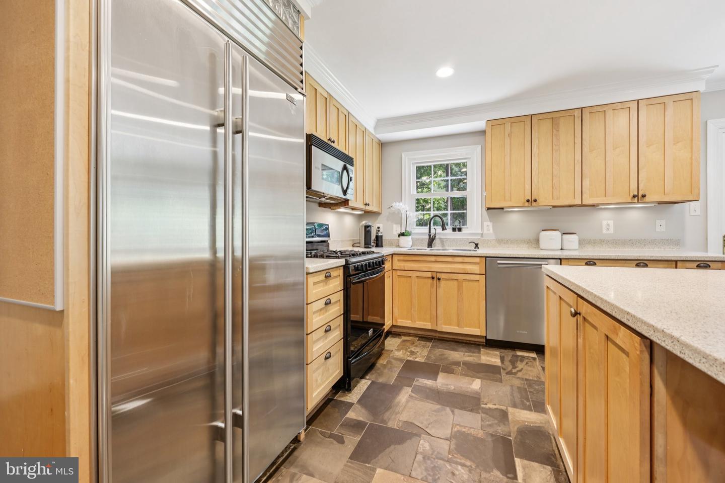 2005 ADAMS HILL RD, VIENNA, Virginia 22182, 5 Bedrooms Bedrooms, ,2 BathroomsBathrooms,Residential,For sale,2005 ADAMS HILL RD,VAFX2259628 MLS # VAFX2259628