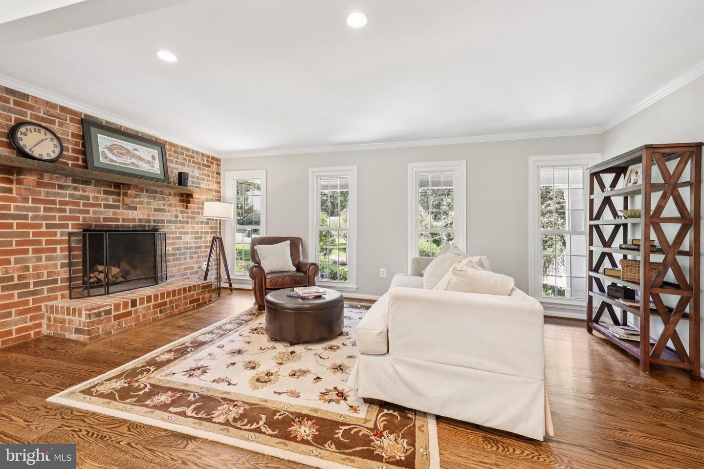 2005 ADAMS HILL RD, VIENNA, Virginia 22182, 5 Bedrooms Bedrooms, ,2 BathroomsBathrooms,Residential,For sale,2005 ADAMS HILL RD,VAFX2259628 MLS # VAFX2259628
