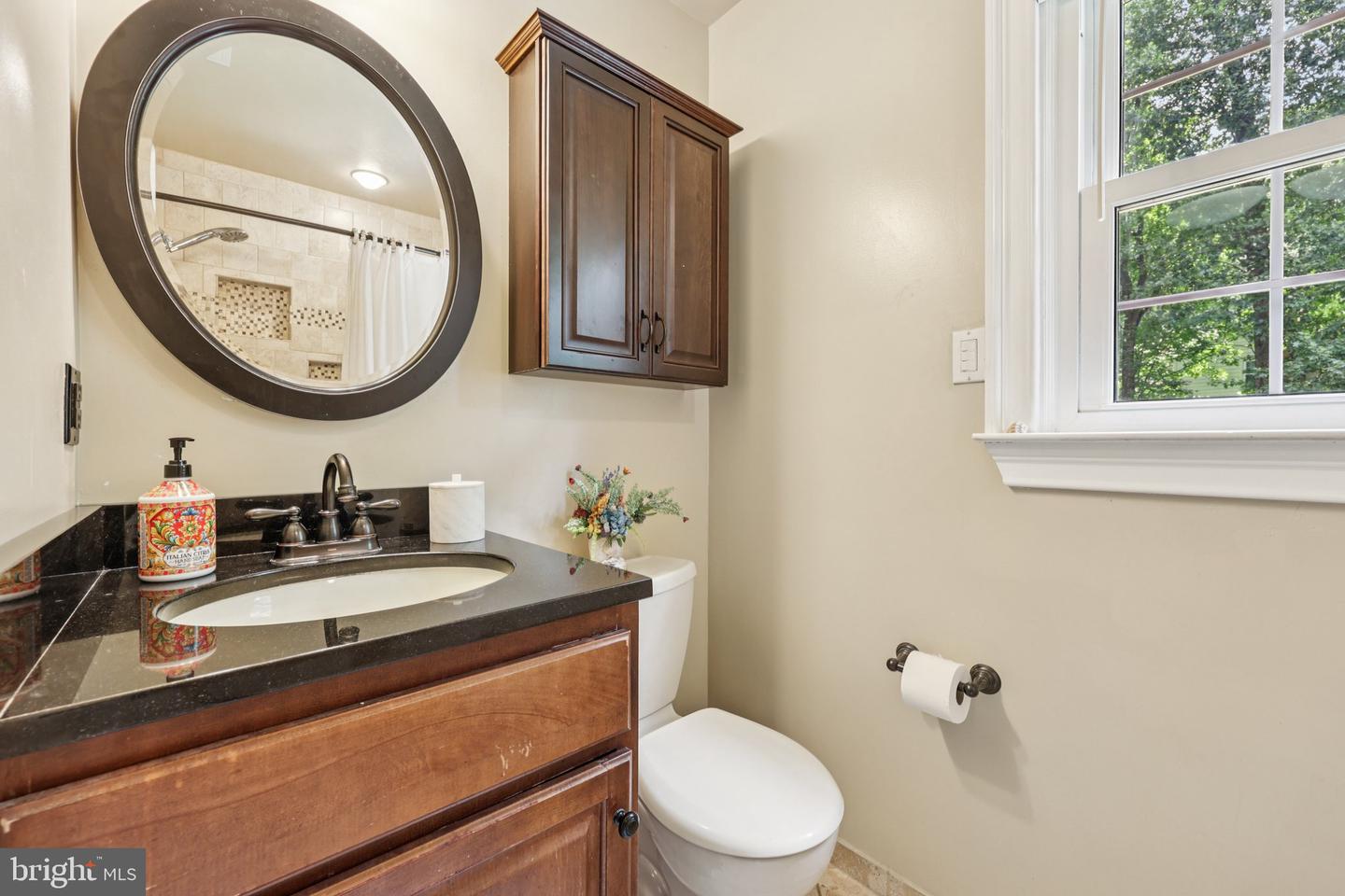 2005 ADAMS HILL RD, VIENNA, Virginia 22182, 5 Bedrooms Bedrooms, ,2 BathroomsBathrooms,Residential,For sale,2005 ADAMS HILL RD,VAFX2259628 MLS # VAFX2259628