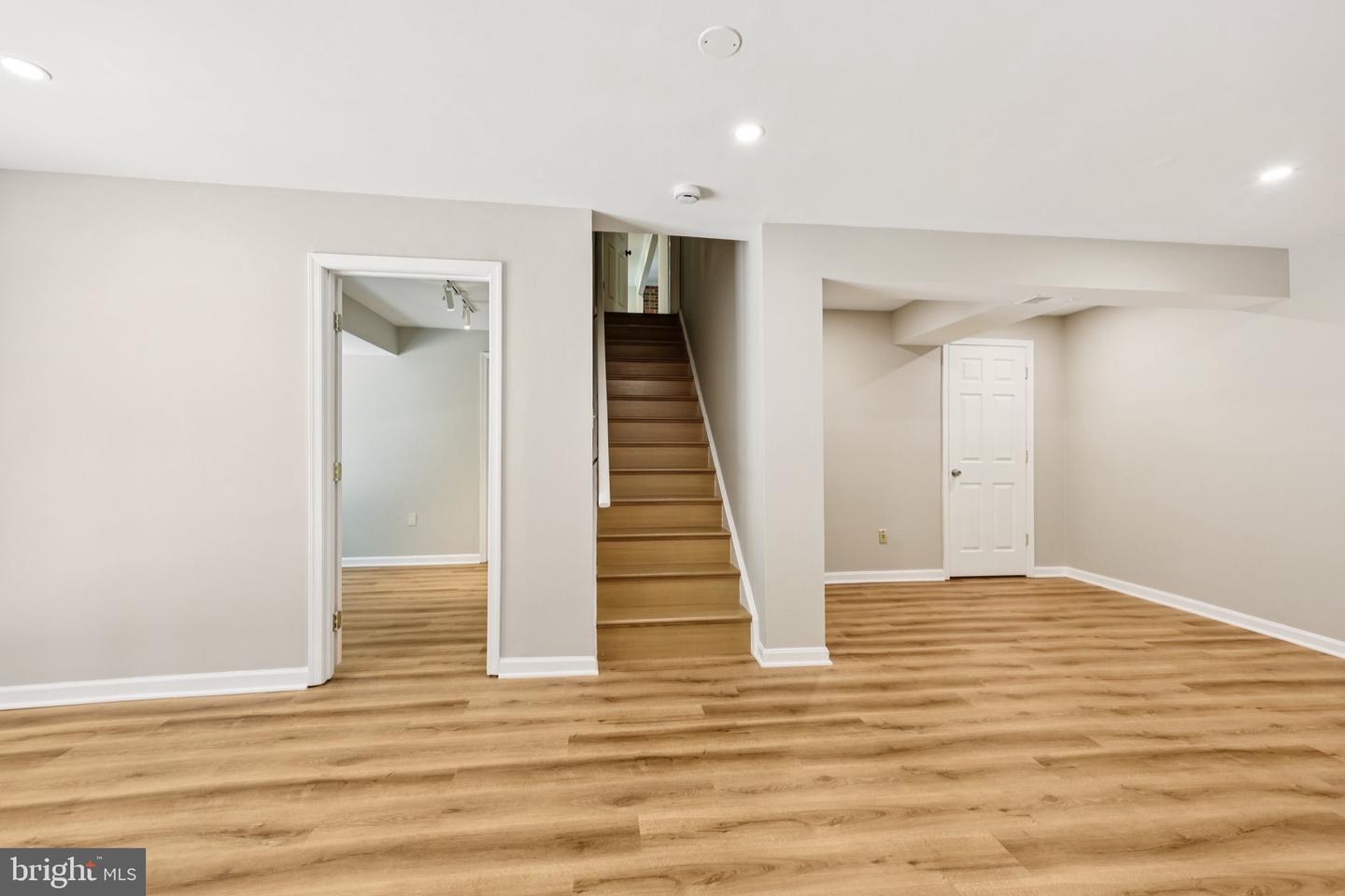 2005 ADAMS HILL RD, VIENNA, Virginia 22182, 5 Bedrooms Bedrooms, ,2 BathroomsBathrooms,Residential,For sale,2005 ADAMS HILL RD,VAFX2259628 MLS # VAFX2259628