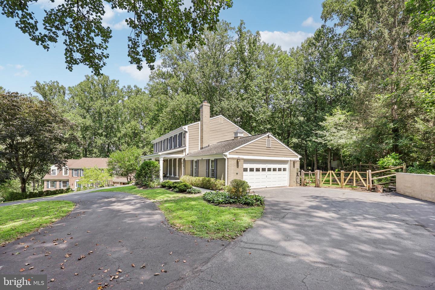 2005 ADAMS HILL RD, VIENNA, Virginia 22182, 5 Bedrooms Bedrooms, ,2 BathroomsBathrooms,Residential,For sale,2005 ADAMS HILL RD,VAFX2259628 MLS # VAFX2259628