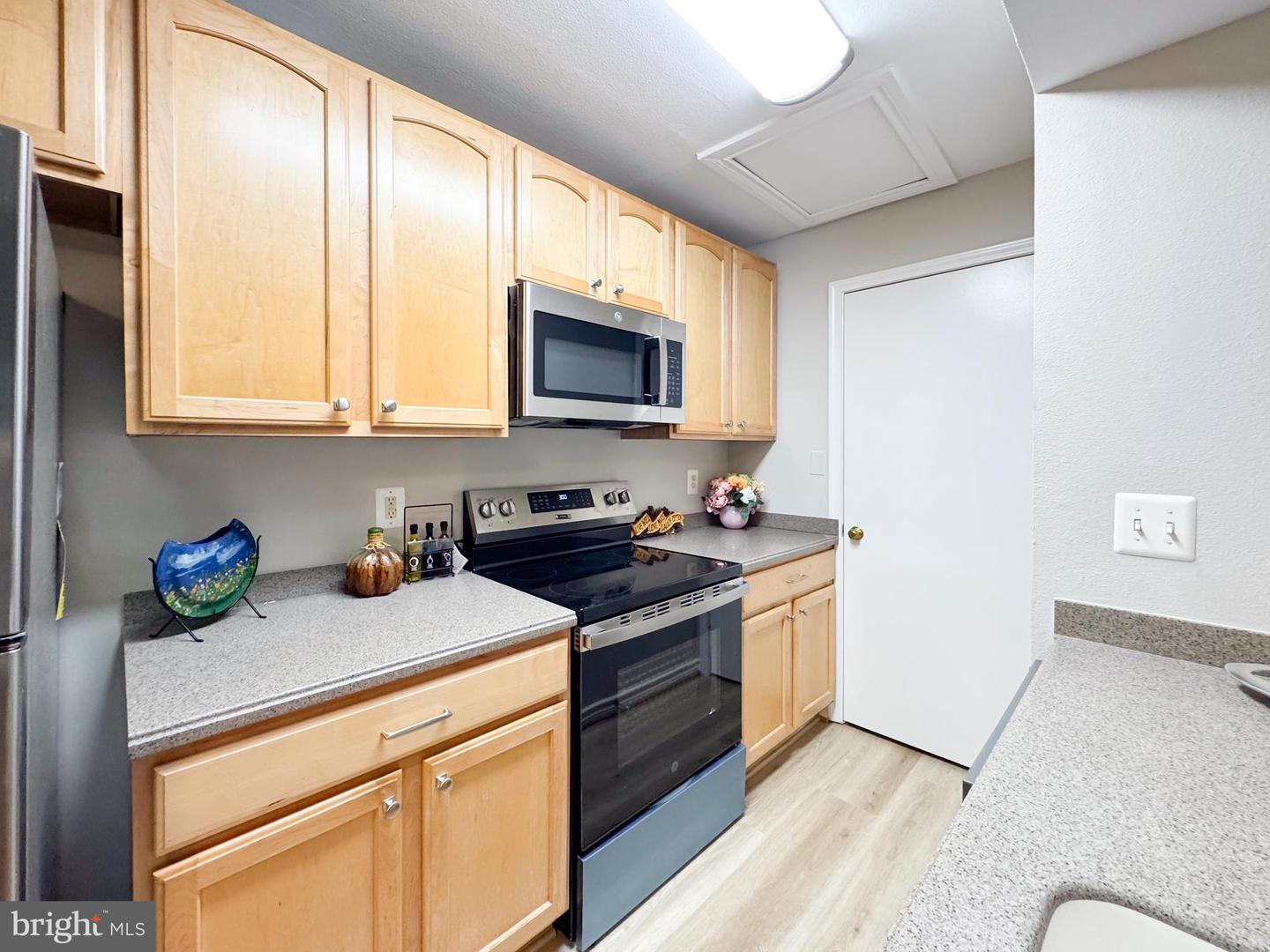 12159 PENDERVIEW TER #931, FAIRFAX, Virginia 22033, 1 Bedroom Bedrooms, ,1 BathroomBathrooms,Residential,For sale,12159 PENDERVIEW TER #931,VAFX2259652 MLS # VAFX2259652