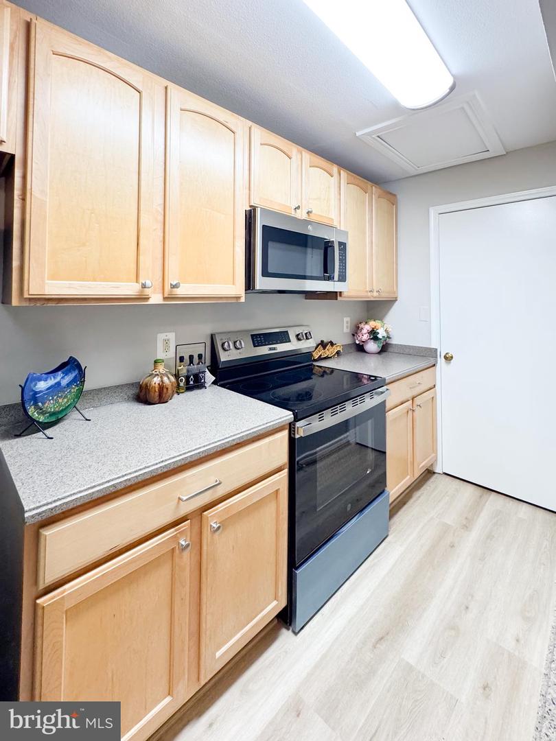 12159 PENDERVIEW TER #931, FAIRFAX, Virginia 22033, 1 Bedroom Bedrooms, ,1 BathroomBathrooms,Residential,For sale,12159 PENDERVIEW TER #931,VAFX2259652 MLS # VAFX2259652