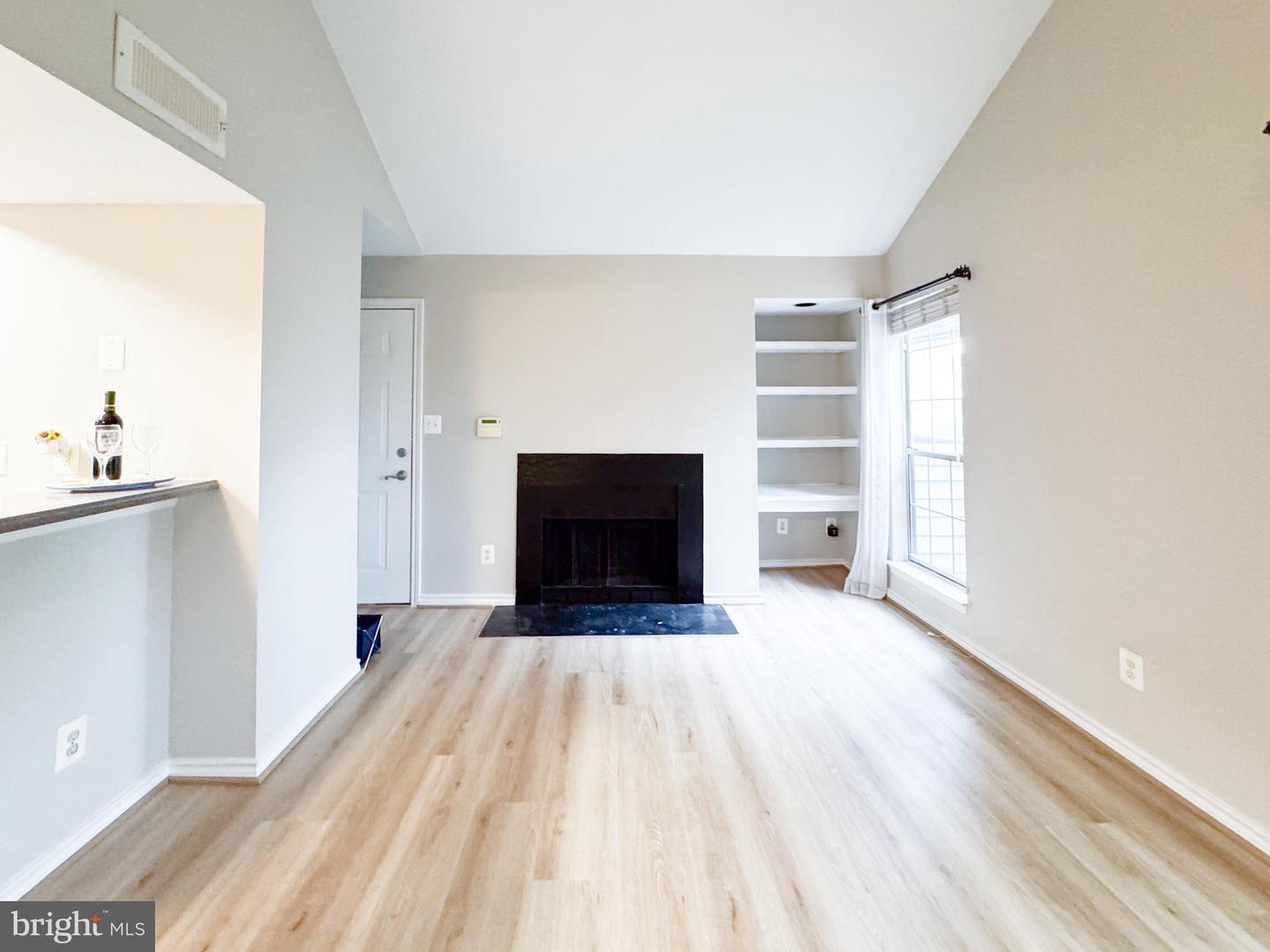 12159 PENDERVIEW TER #931, FAIRFAX, Virginia 22033, 1 Bedroom Bedrooms, ,1 BathroomBathrooms,Residential,For sale,12159 PENDERVIEW TER #931,VAFX2259652 MLS # VAFX2259652