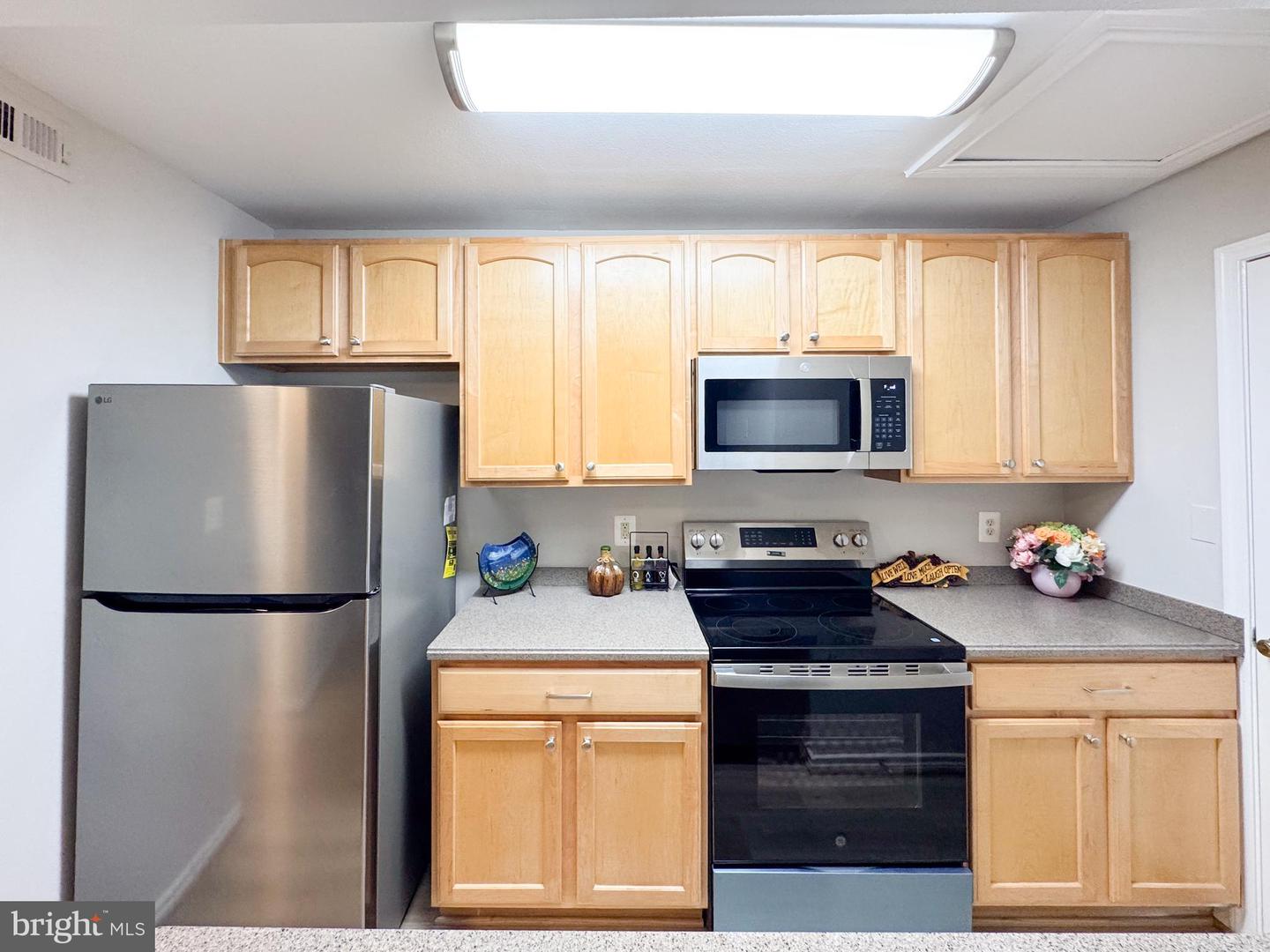 12159 PENDERVIEW TER #931, FAIRFAX, Virginia 22033, 1 Bedroom Bedrooms, ,1 BathroomBathrooms,Residential,For sale,12159 PENDERVIEW TER #931,VAFX2259652 MLS # VAFX2259652
