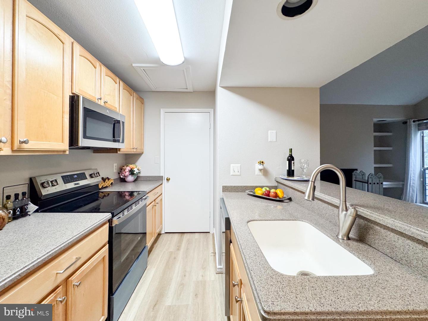 12159 PENDERVIEW TER #931, FAIRFAX, Virginia 22033, 1 Bedroom Bedrooms, ,1 BathroomBathrooms,Residential,For sale,12159 PENDERVIEW TER #931,VAFX2259652 MLS # VAFX2259652