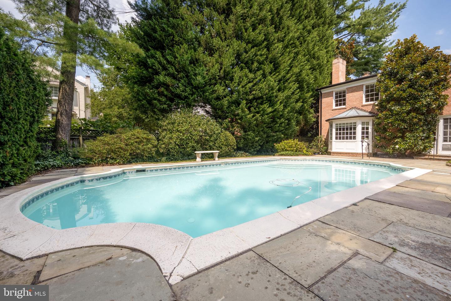 4846 VAN NESS ST NW, WASHINGTON, District Of Columbia 20016, 5 Bedrooms Bedrooms, ,4 BathroomsBathrooms,Residential,For sale,4846 VAN NESS ST NW,DCDC2213948 MLS # DCDC2213948