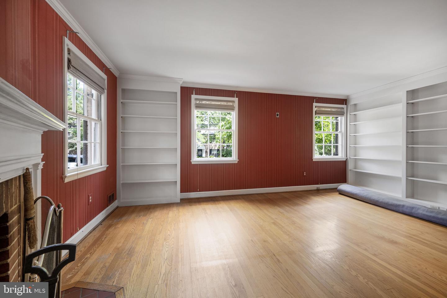 4846 VAN NESS ST NW, WASHINGTON, District Of Columbia 20016, 5 Bedrooms Bedrooms, ,4 BathroomsBathrooms,Residential,For sale,4846 VAN NESS ST NW,DCDC2213948 MLS # DCDC2213948