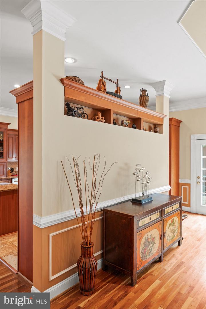 2131 GRAYSON PL, FALLS CHURCH, Virginia 22043, 5 Bedrooms Bedrooms, ,3 BathroomsBathrooms,Residential,For sale,2131 GRAYSON PL,VAFX2259784 MLS # VAFX2259784