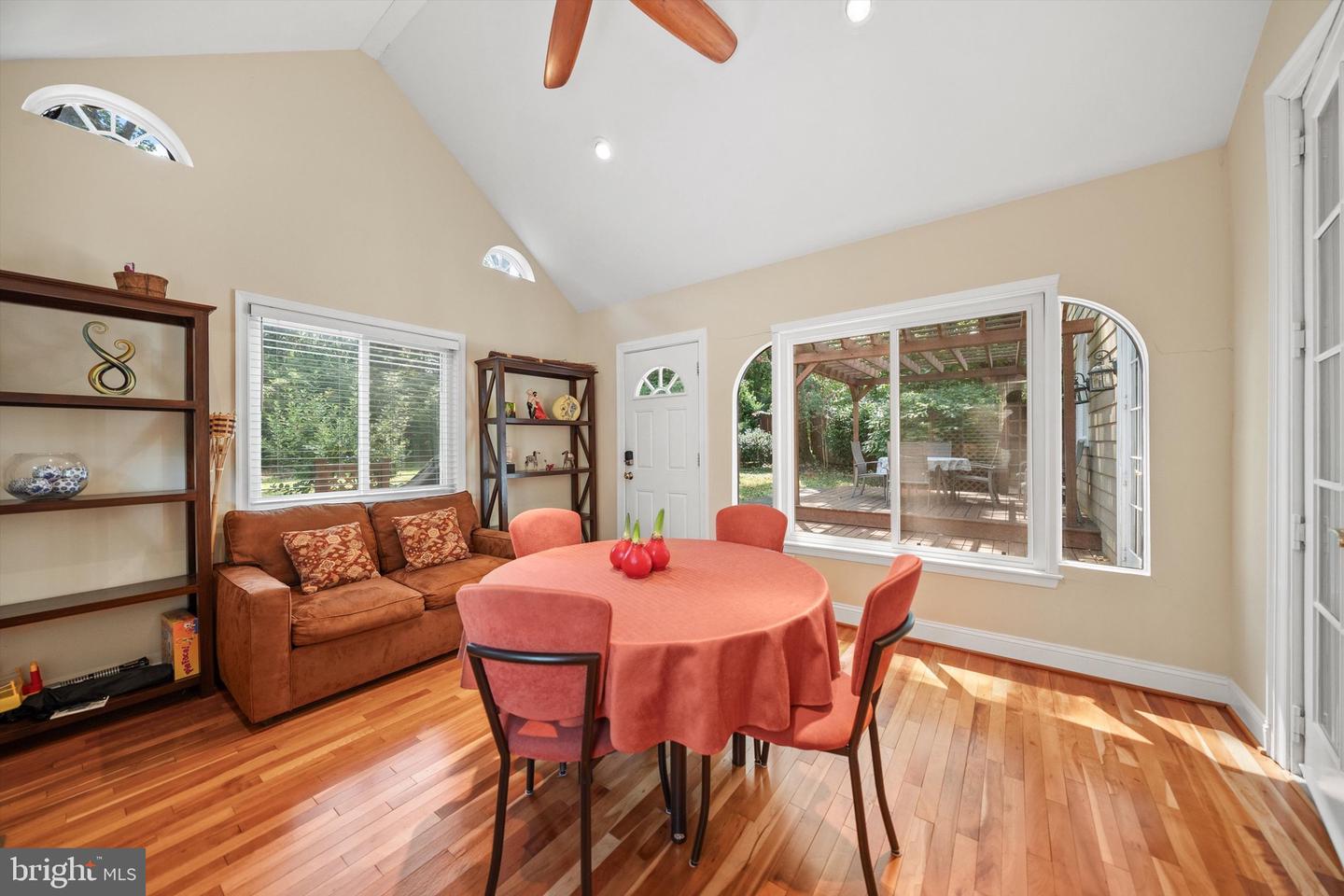 2131 GRAYSON PL, FALLS CHURCH, Virginia 22043, 5 Bedrooms Bedrooms, ,3 BathroomsBathrooms,Residential,For sale,2131 GRAYSON PL,VAFX2259784 MLS # VAFX2259784