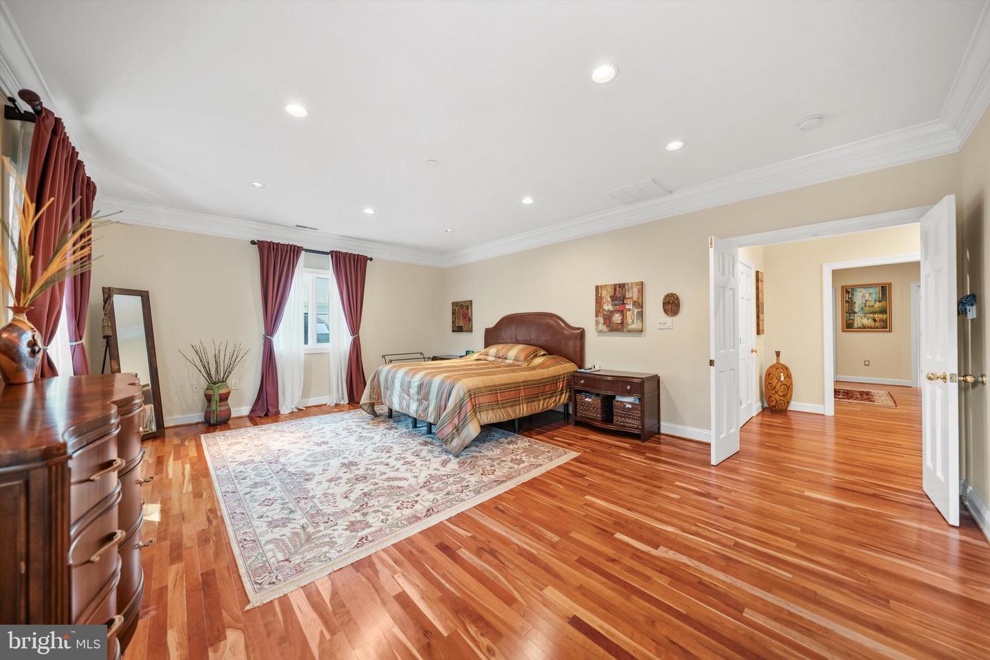 2131 GRAYSON PL, FALLS CHURCH, Virginia 22043, 5 Bedrooms Bedrooms, ,3 BathroomsBathrooms,Residential,For sale,2131 GRAYSON PL,VAFX2259784 MLS # VAFX2259784
