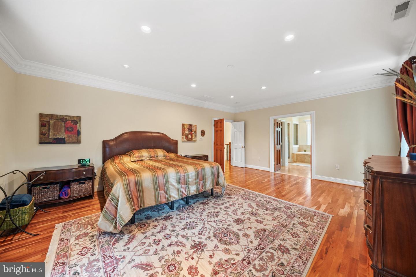 2131 GRAYSON PL, FALLS CHURCH, Virginia 22043, 5 Bedrooms Bedrooms, ,3 BathroomsBathrooms,Residential,For sale,2131 GRAYSON PL,VAFX2259784 MLS # VAFX2259784