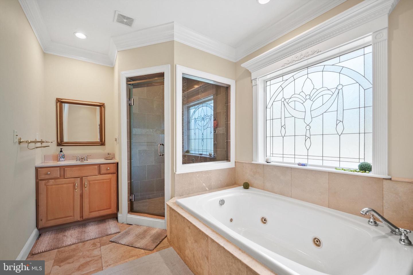 2131 GRAYSON PL, FALLS CHURCH, Virginia 22043, 5 Bedrooms Bedrooms, ,3 BathroomsBathrooms,Residential,For sale,2131 GRAYSON PL,VAFX2259784 MLS # VAFX2259784