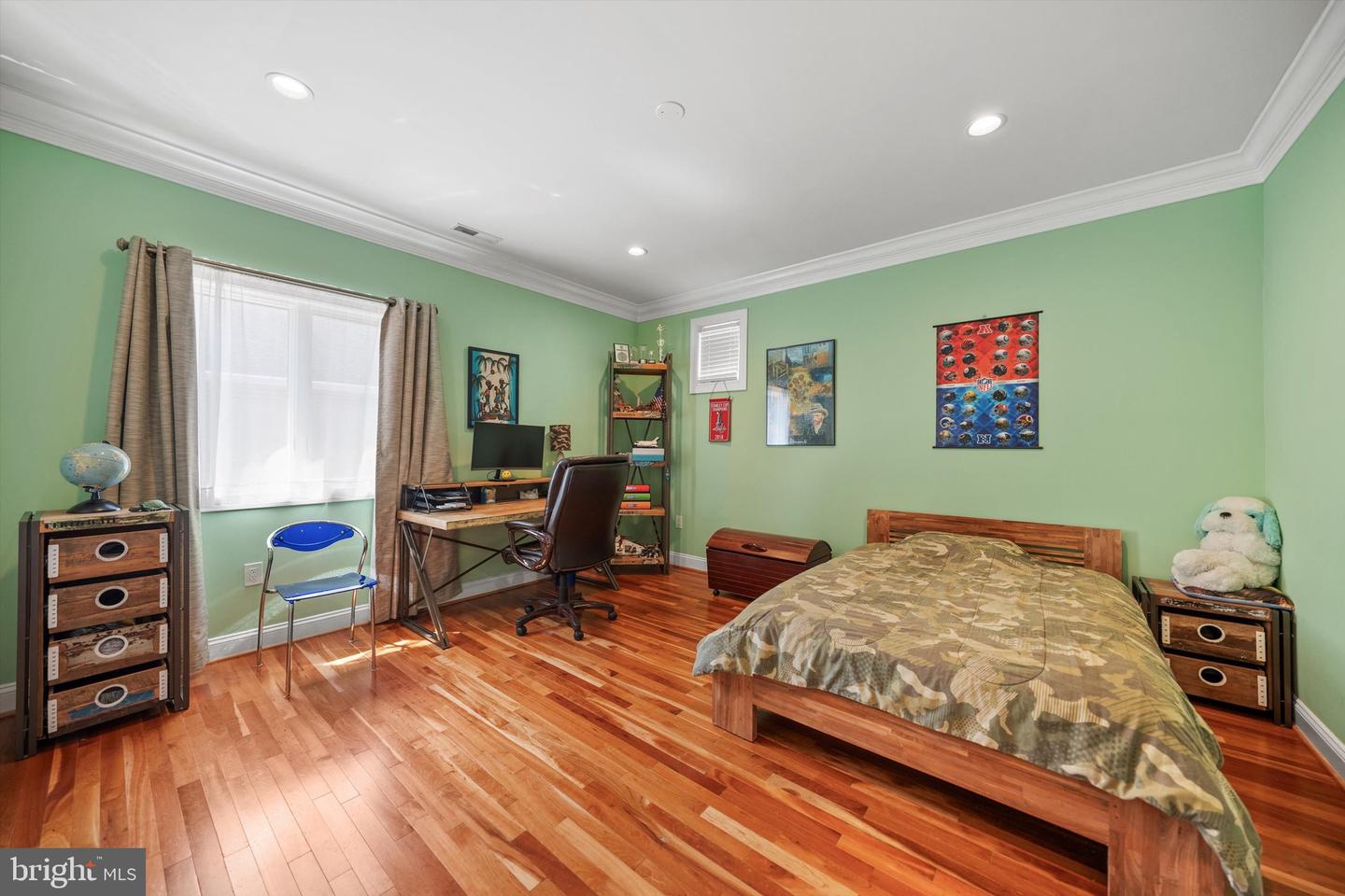 2131 GRAYSON PL, FALLS CHURCH, Virginia 22043, 5 Bedrooms Bedrooms, ,3 BathroomsBathrooms,Residential,For sale,2131 GRAYSON PL,VAFX2259784 MLS # VAFX2259784
