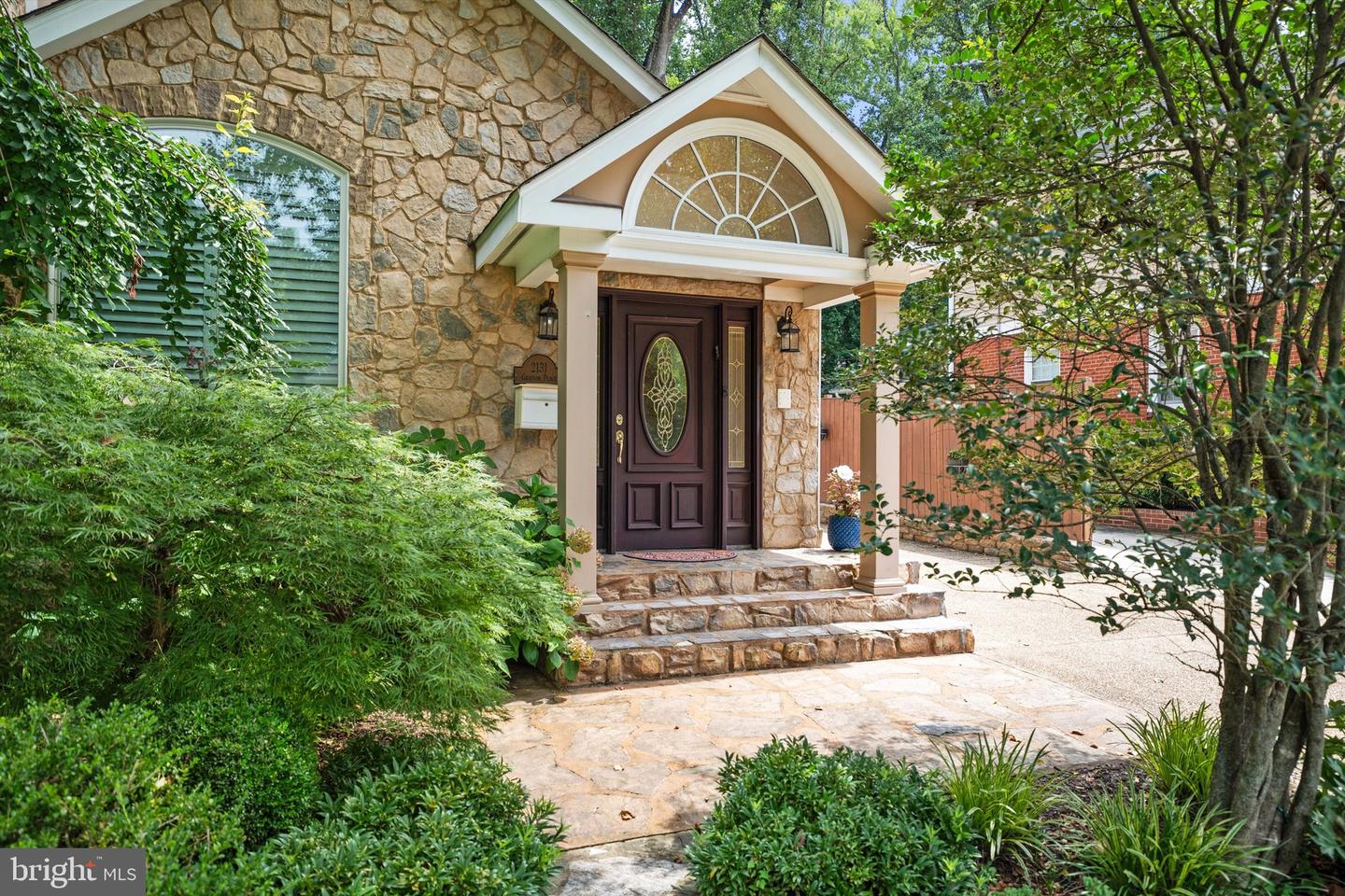 2131 GRAYSON PL, FALLS CHURCH, Virginia 22043, 5 Bedrooms Bedrooms, ,3 BathroomsBathrooms,Residential,For sale,2131 GRAYSON PL,VAFX2259784 MLS # VAFX2259784