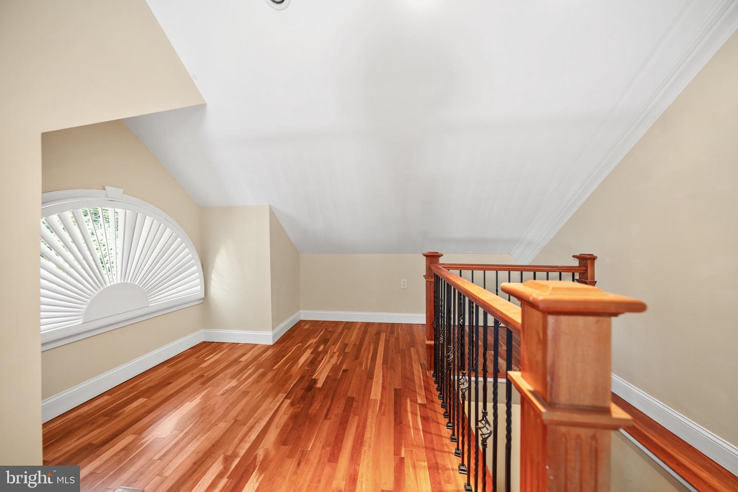 2131 GRAYSON PL, FALLS CHURCH, Virginia 22043, 5 Bedrooms Bedrooms, ,3 BathroomsBathrooms,Residential,For sale,2131 GRAYSON PL,VAFX2259784 MLS # VAFX2259784