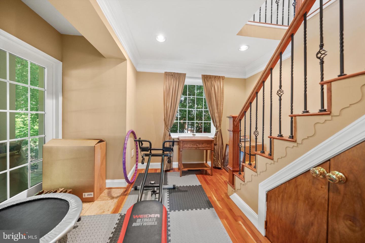 2131 GRAYSON PL, FALLS CHURCH, Virginia 22043, 5 Bedrooms Bedrooms, ,3 BathroomsBathrooms,Residential,For sale,2131 GRAYSON PL,VAFX2259784 MLS # VAFX2259784