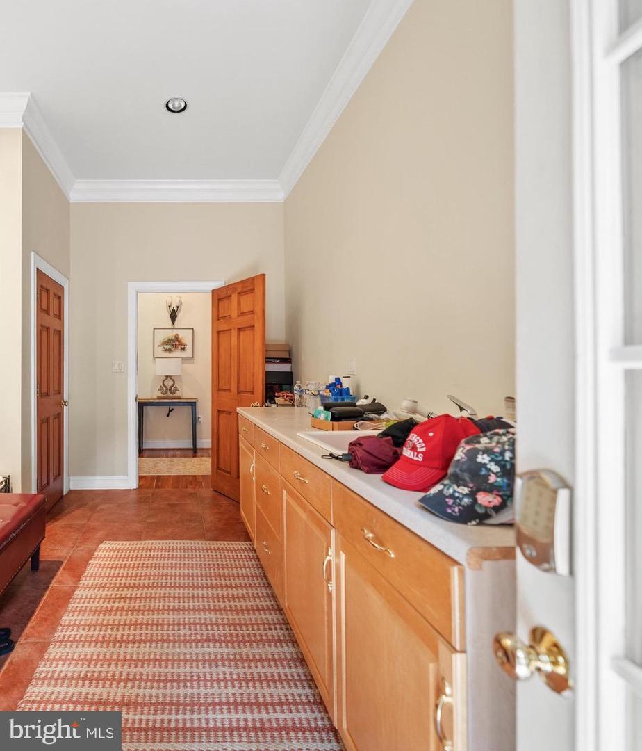 2131 GRAYSON PL, FALLS CHURCH, Virginia 22043, 5 Bedrooms Bedrooms, ,3 BathroomsBathrooms,Residential,For sale,2131 GRAYSON PL,VAFX2259784 MLS # VAFX2259784