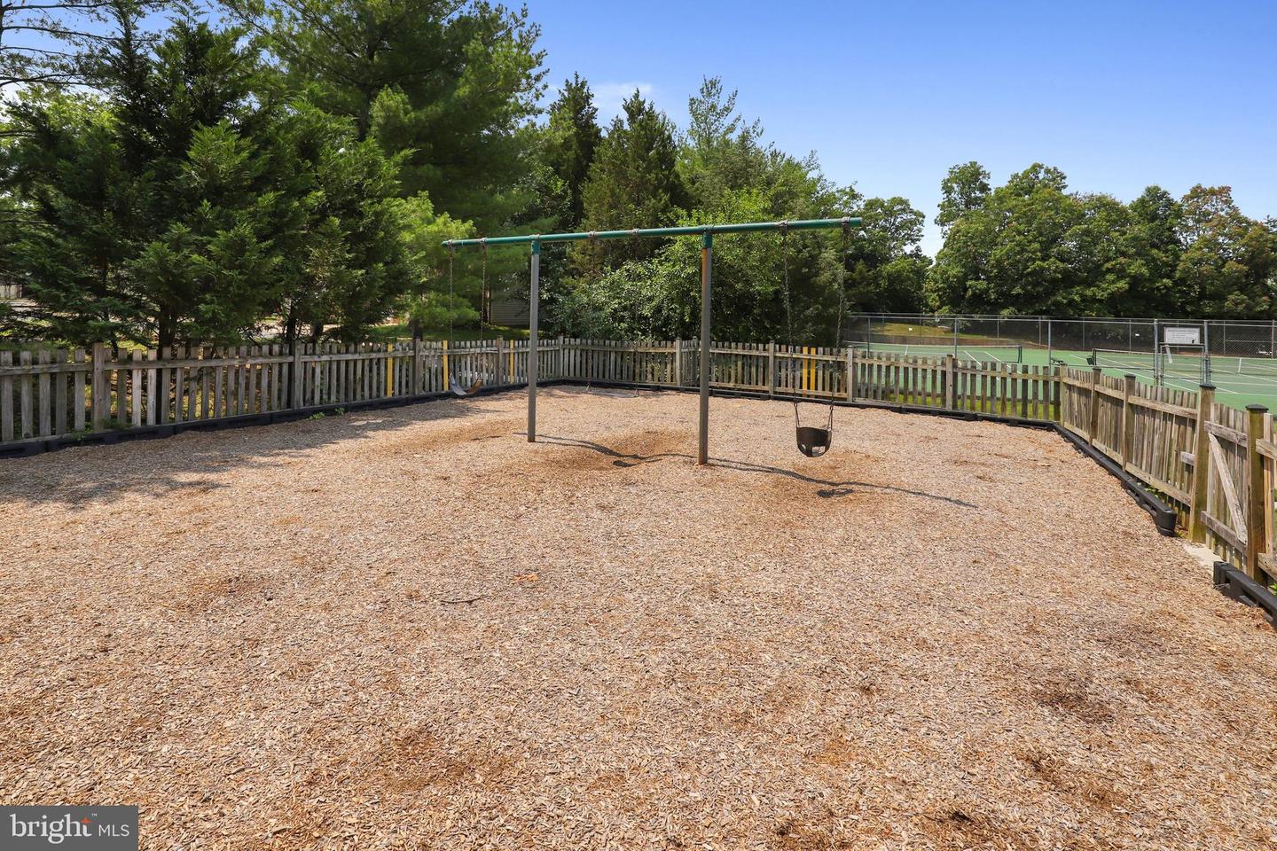 5716 BELCHER FARM DR, CENTREVILLE, Virginia 20120, 3 Bedrooms Bedrooms, ,2 BathroomsBathrooms,Residential,For sale,5716 BELCHER FARM DR,VAFX2259848 MLS # VAFX2259848