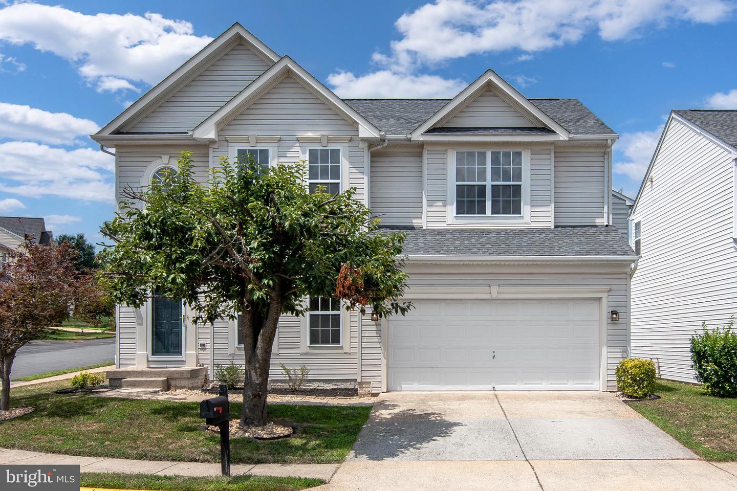 322 WHIPP DR SE, LEESBURG, Virginia 20175, 4 Bedrooms Bedrooms, 14 Rooms Rooms,3 BathroomsBathrooms,Residential,For sale,322 WHIPP DR SE,VALO2104094 MLS # VALO2104094