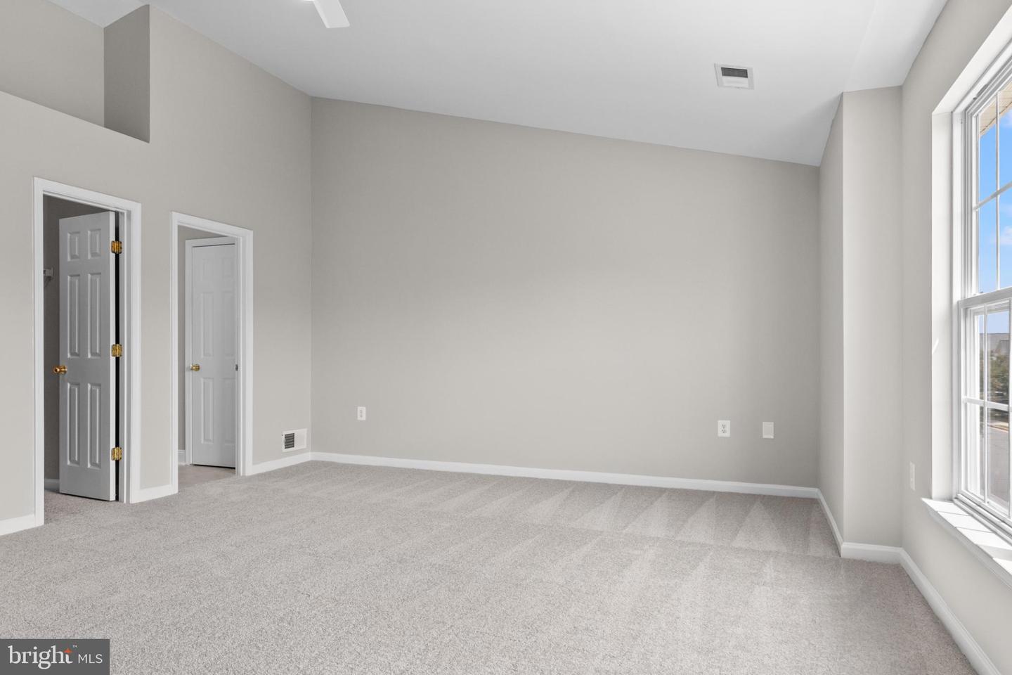 322 WHIPP DR SE, LEESBURG, Virginia 20175, 4 Bedrooms Bedrooms, 14 Rooms Rooms,3 BathroomsBathrooms,Residential,For sale,322 WHIPP DR SE,VALO2104094 MLS # VALO2104094