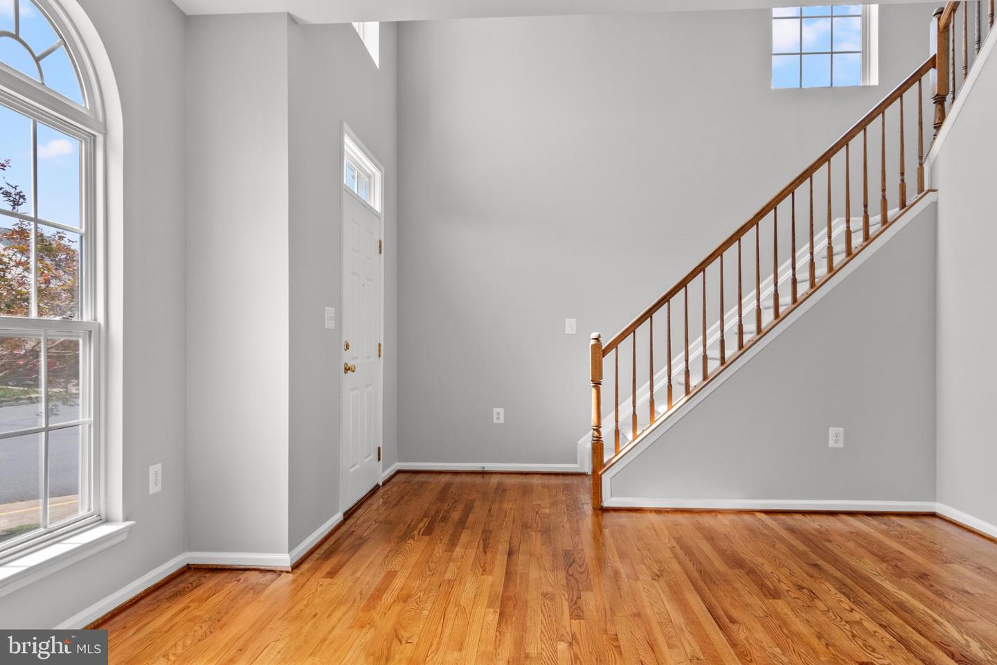322 WHIPP DR SE, LEESBURG, Virginia 20175, 4 Bedrooms Bedrooms, 14 Rooms Rooms,3 BathroomsBathrooms,Residential,For sale,322 WHIPP DR SE,VALO2104094 MLS # VALO2104094