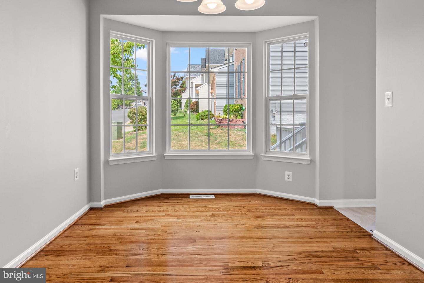 322 WHIPP DR SE, LEESBURG, Virginia 20175, 4 Bedrooms Bedrooms, 14 Rooms Rooms,3 BathroomsBathrooms,Residential,For sale,322 WHIPP DR SE,VALO2104094 MLS # VALO2104094