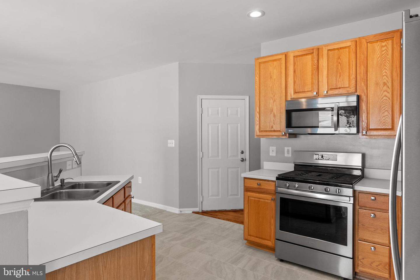 322 WHIPP DR SE, LEESBURG, Virginia 20175, 4 Bedrooms Bedrooms, 14 Rooms Rooms,3 BathroomsBathrooms,Residential,For sale,322 WHIPP DR SE,VALO2104094 MLS # VALO2104094