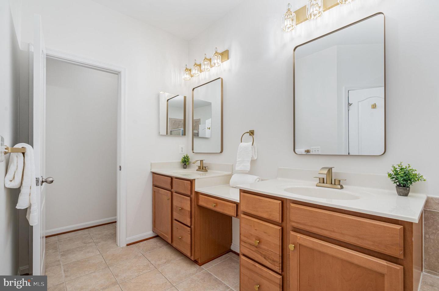 43168 NIKOS ST, LEESBURG, Virginia 20176, 5 Bedrooms Bedrooms, ,3 BathroomsBathrooms,Residential,For sale,43168 NIKOS ST,VALO2104106 MLS # VALO2104106