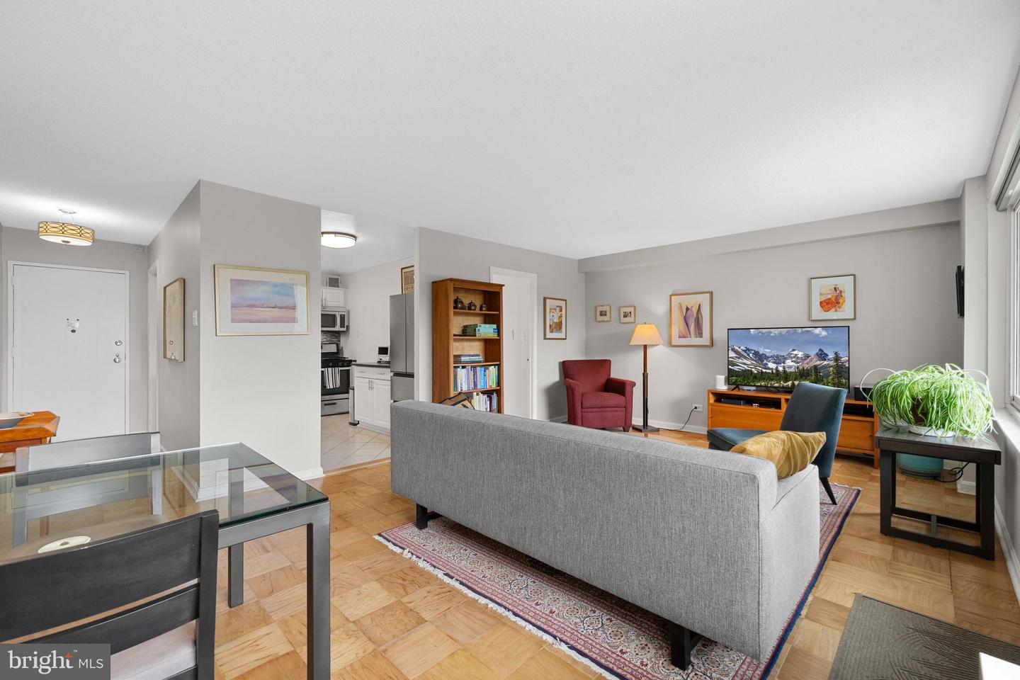 4501 ARLINGTON BLVD #408, ARLINGTON, Virginia 22203, 2 Bedrooms Bedrooms, ,1 BathroomBathrooms,Residential,For sale,4501 ARLINGTON BLVD #408,VAAR2062008 MLS # VAAR2062008