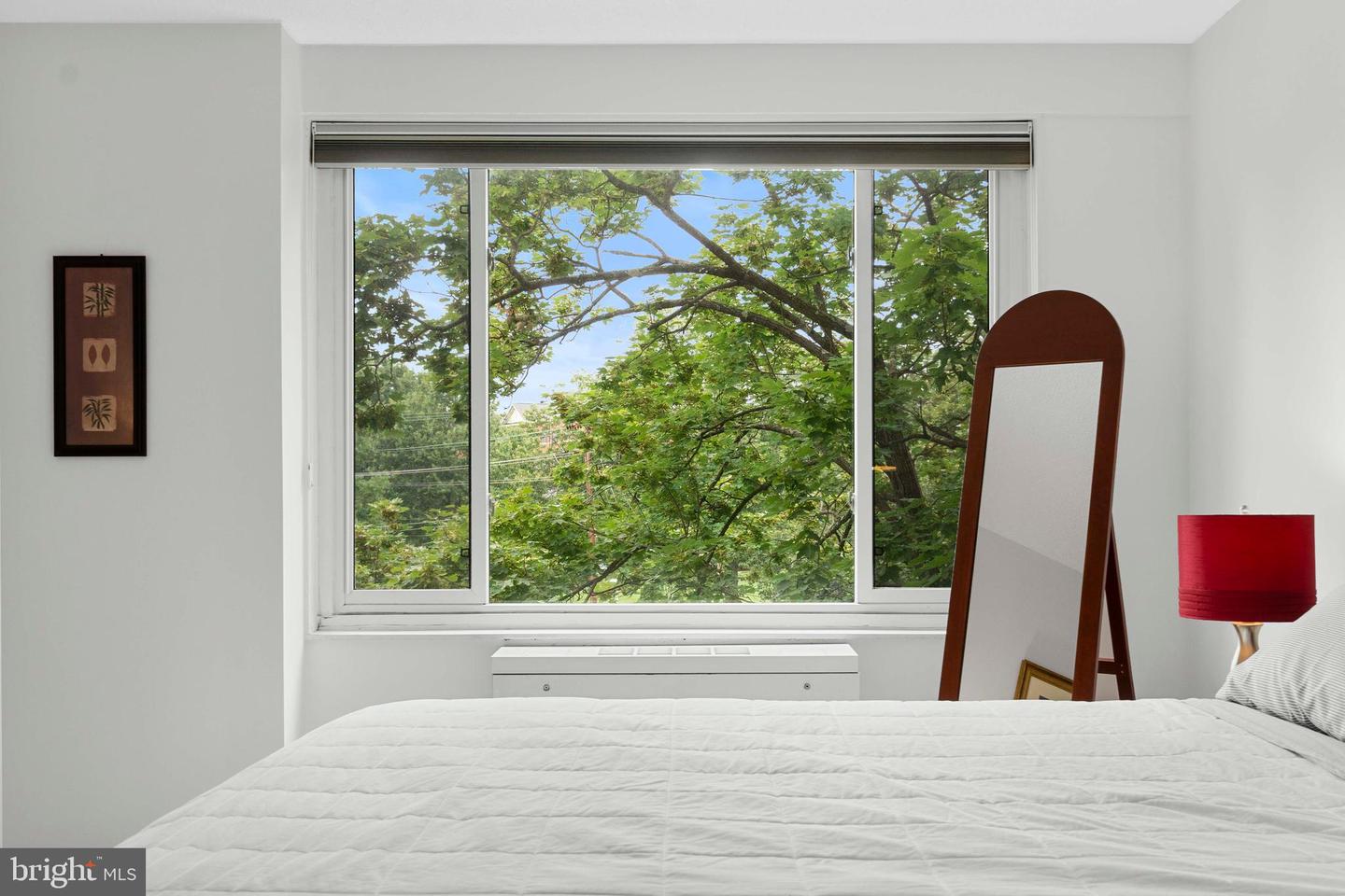 4501 ARLINGTON BLVD #408, ARLINGTON, Virginia 22203, 2 Bedrooms Bedrooms, ,1 BathroomBathrooms,Residential,For sale,4501 ARLINGTON BLVD #408,VAAR2062008 MLS # VAAR2062008